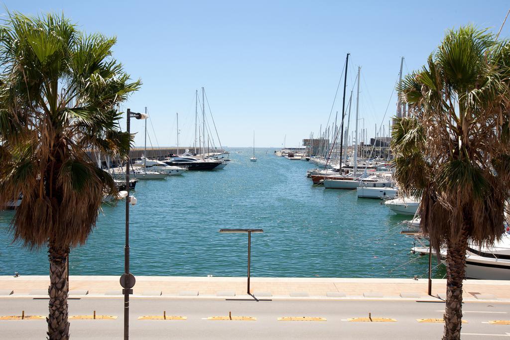 Port And Beach Badalona Room photo