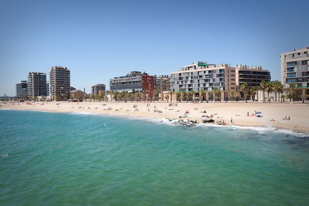 Port And Beach Badalona Room photo